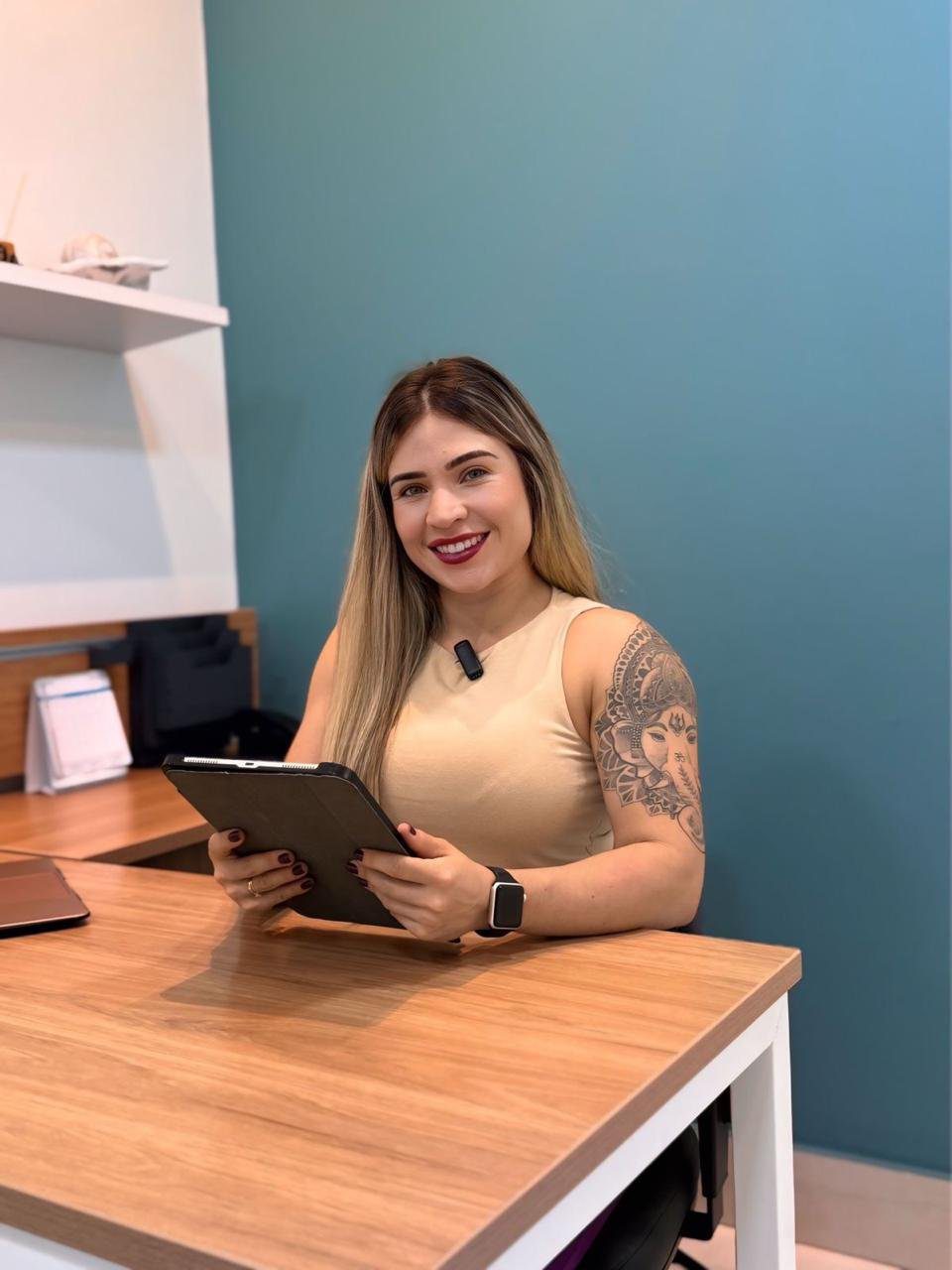 Nathália Prado em formação profissional